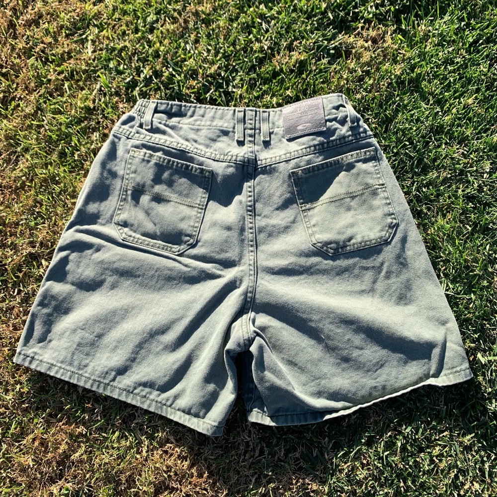 Lee lower on the waist Green cuffed shorts textured 12 timeless